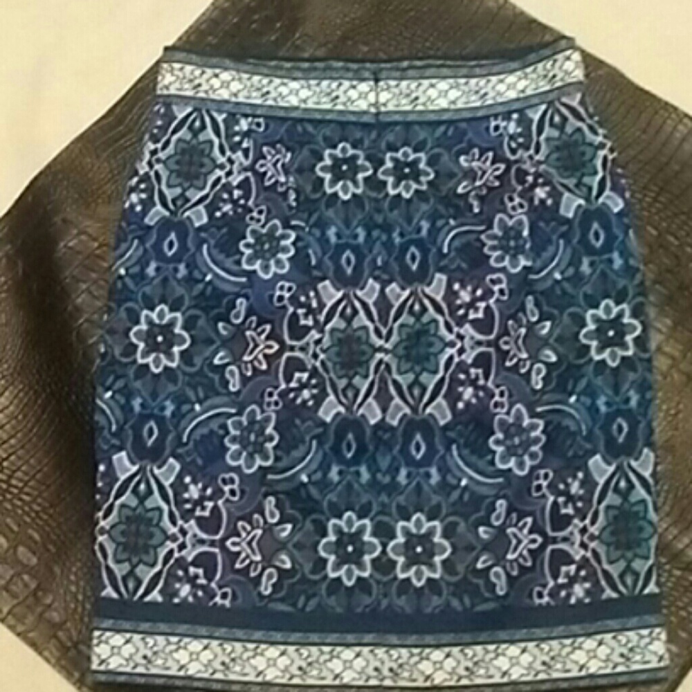 Loft pencil skirt